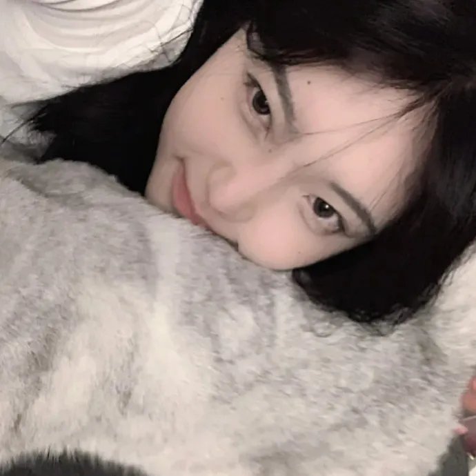 湖畔的女人们